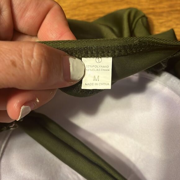 Two Piece High Waisted Bikini Set - Picture 4 of 9